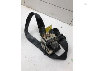 Used Seatbelt tensioner, left Citroen C-Elysee (DD) 1.2 PureTech 82 12V Price on request offered by Autobedrijf G.H. Wessel B.V.