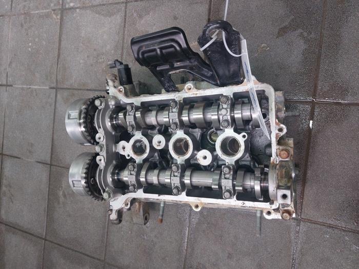 Gebrauchte Zylinderkopf Kia Stonic (YB) 1.0i T-GDi 12V Preis auf Anfrage angeboten von Wessel Parts & Service B.V.