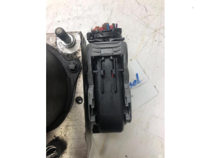 Pompe ABS d'un Iveco New Daily VI 33S16, 35C16, 35S16 2019