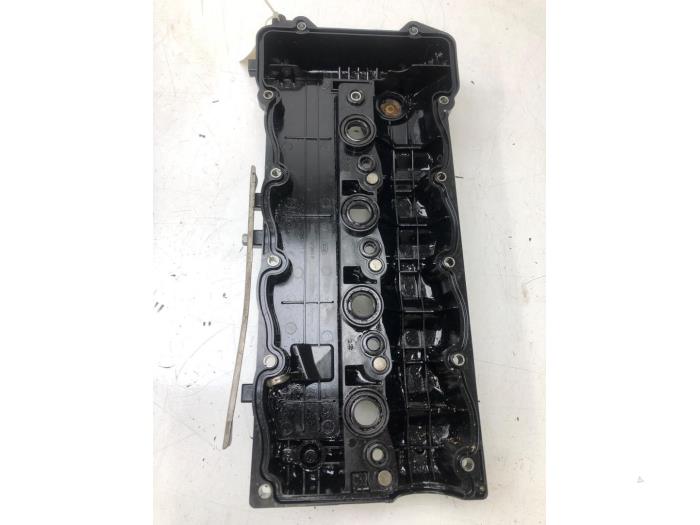 Usagé Couvercle soupapes Kia Carens IV (RP) 1.7 CRDi 16V Prix € 156,45 Règlement à la marge proposé par Wessel Parts & Service B.V.