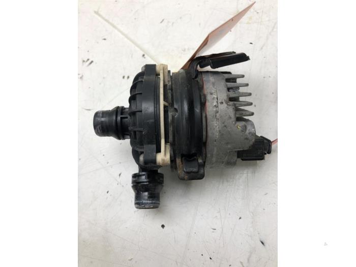 Begagnade Vattenpump Mercedes GLC (X253) 2.9 400 d 24V Pris € 61,95 Marginaltabell erbjuds av Wessel Parts & Service B.V.