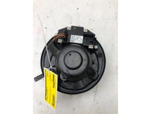 Used Heating and ventilation fan motor Volkswagen Beetle (16AE) 1.6 TDI 16V Price € 49,00 Margin scheme offered by Autobedrijf G.H. Wessel B.V.