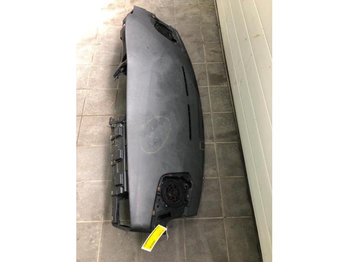 Używane Panel Citroen C-Elysee (DD) 1.2 PureTech 82 12V Cena na żądanie oferowane przez Wessel Parts & Service B.V.