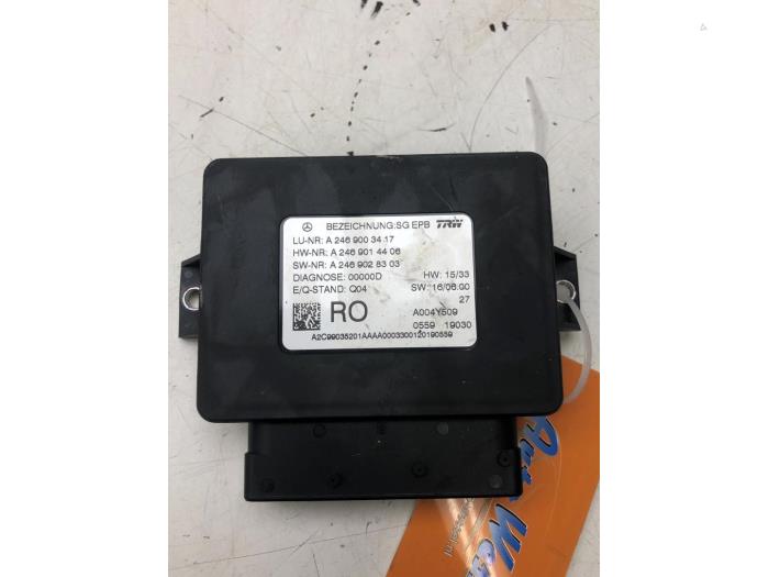 Używane Modul hamulca postojowego Mercedes CLA (117.3) 2.2 CLA-220 CDI, 220 d 16V Cena € 40,95 Procedura marży oferowane przez Wessel Parts & Service B.V.