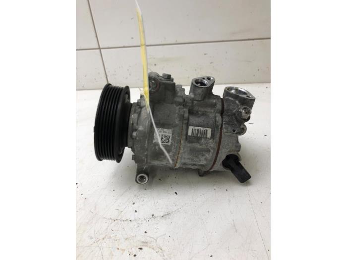 Usagé Compresseur de clim Audi A4 Avant (B8) 1.8 TFSI 16V Prix € 156,45 Règlement à la marge proposé par Wessel Parts & Service B.V.