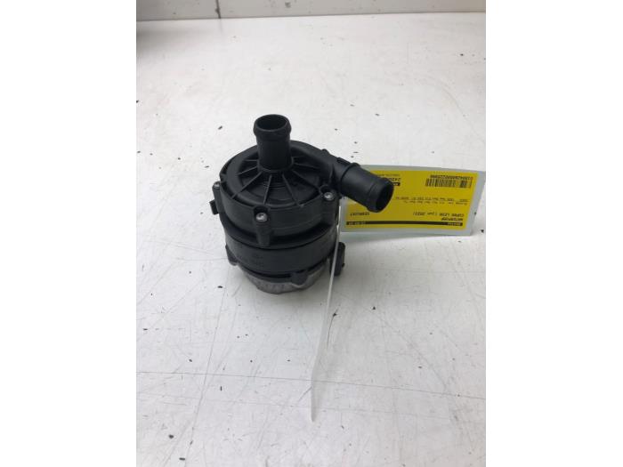 Begagnade Vattenpump Cupra Leon (KLCB) 1.4 e-Hybrid 245, VZ 16V Pris € 61,95 Marginaltabell erbjuds av Wessel Parts & Service B.V.