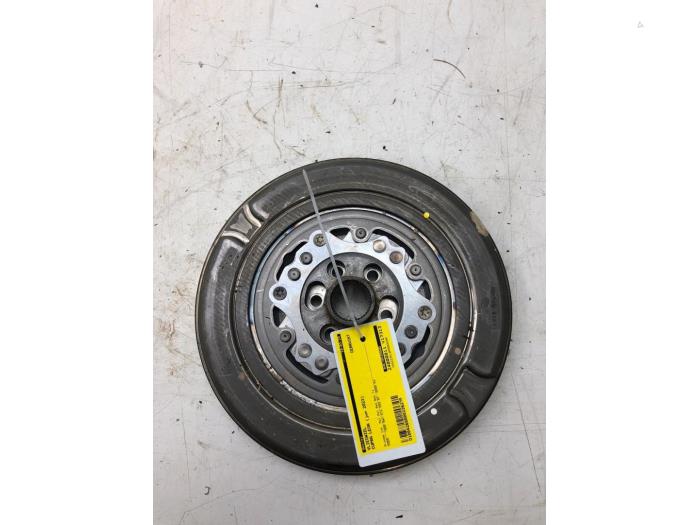 Used Flywheel Cupra Leon (KLCB) 1.4 e-Hybrid 245, VZ 16V Price € 236,25 Margin scheme offered by Wessel Parts & Service B.V.