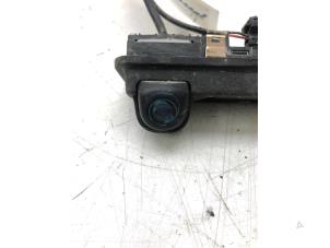 Używane Kamera cofania Kia Stonic (YB) 1.0i T-GDi 12V Cena € 149,00 Procedura marży oferowane przez Autobedrijf G.H. Wessel B.V.