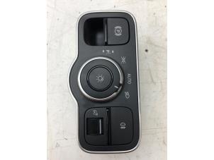 Used Light switch Mercedes GLB (247.6) 2.0 GLB-220d 4-Matic Price € 49,00 Margin scheme offered by Autobedrijf G.H. Wessel B.V.