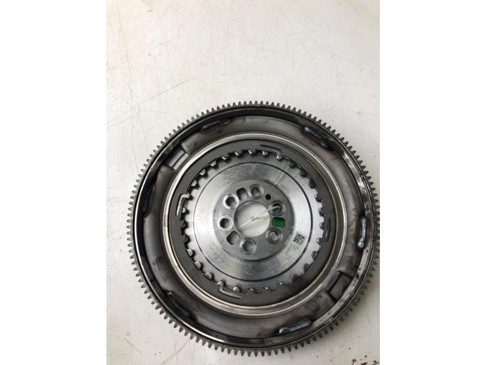 Used Flywheel Volkswagen T-Cross 1.0 TSI 110 12V Price € 103,95 Margin scheme offered by Wessel Parts & Service B.V.