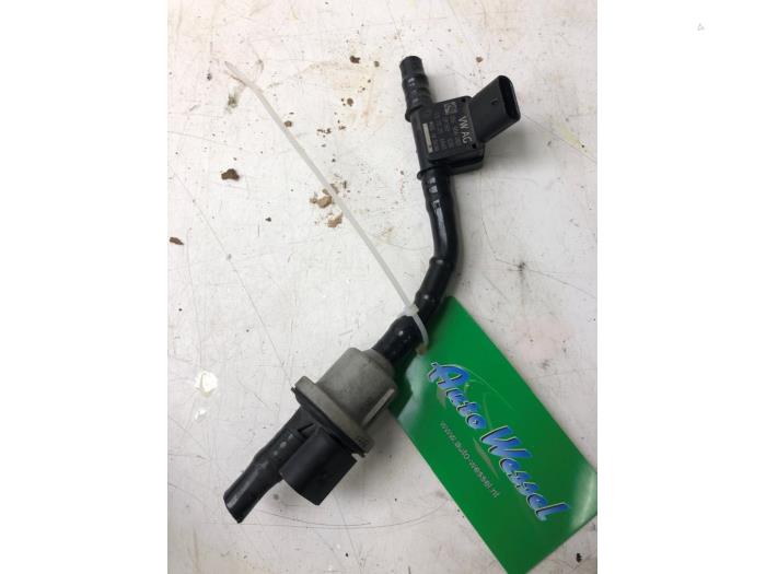 Usagé Conduit (divers) Volkswagen T-Cross 1.0 TSI 110 12V Prix € 51,45 Règlement à la marge proposé par Wessel Parts & Service B.V.