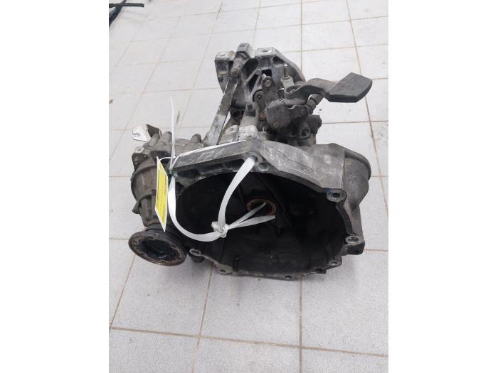 Gearbox from a Volkswagen Golf Plus (5M1/1KP) 1.9 TDI 90 2007