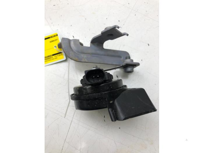 Używane Klakson Volkswagen Up! (121) 1.0 12V 60 Cena € 30,45 Procedura marży oferowane przez Wessel Parts & Service B.V.