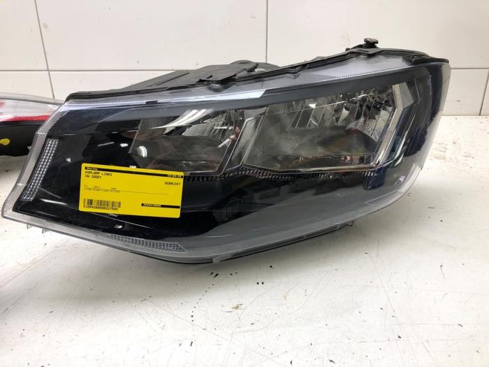 Headlight, left from a Volkswagen Caddy 2023