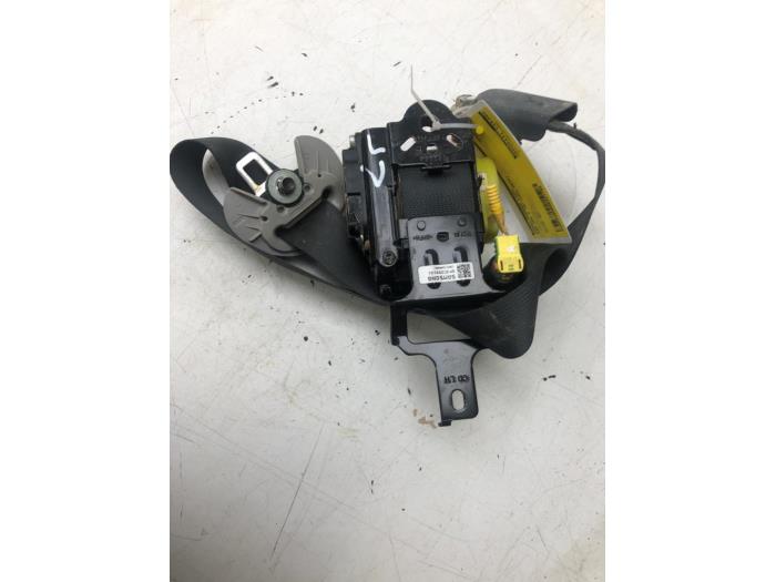 Tensor de cinturón de seguridad izquierda de un Kia Ceed (CDB5/CDBB) 1.4i 16V 2019