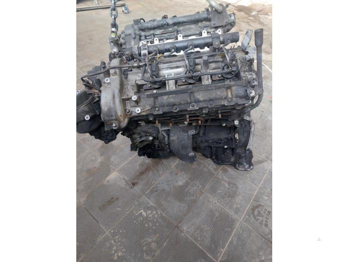 Engine from a Mercedes-Benz CLS (C219) 320 CDI 24V 2008