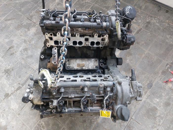 Engine from a Mercedes-Benz CLS (C219) 320 CDI 24V 2008