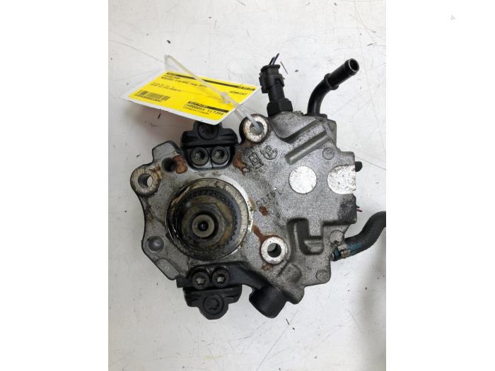 Gebrauchte Dieselpumpe Mercedes C Estate (S205) C-220 CDI BlueTEC, C-220 d 2.2 16V Preis € 261,45 Margenregelung angeboten von Wessel Parts & Service B.V.