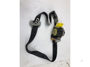 Used Seatbelt tensioner, left Kia Rio IV (YB) 1.2 MPI 16V Price on request offered by Autobedrijf G.H. Wessel B.V.