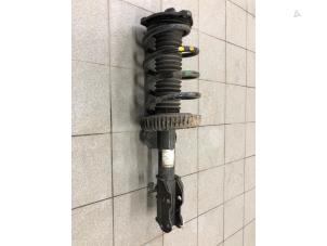 Used Front shock absorber rod, right Mercedes Vito (447.6) 2.0 114 CDI 16V Price € 199,00 Margin scheme offered by Autobedrijf G.H. Wessel B.V.