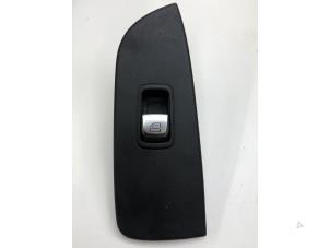 Used Electric window switch Mercedes Vito (447.6) 2.0 114 CDI 16V Price € 29,00 Margin scheme offered by Autobedrijf G.H. Wessel B.V.