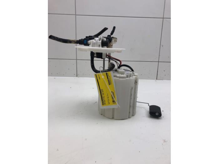 Bomba eléctrica de combustible de un Kia Ceed (CDB5/CDBB) 1.4 T-GDI 16V 2019
