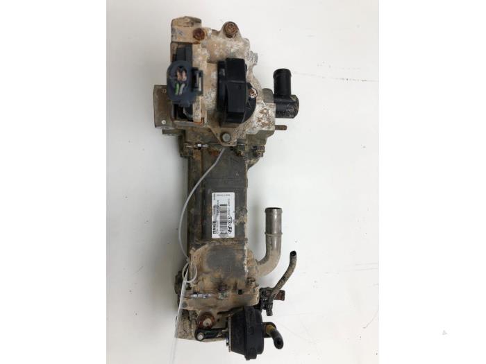 Usagé Refroidisseur RGE Kia Cee'd (JDB5) 1.4 CRDi 16V Prix € 103,95 Règlement à la marge proposé par Wessel Parts & Service B.V.
