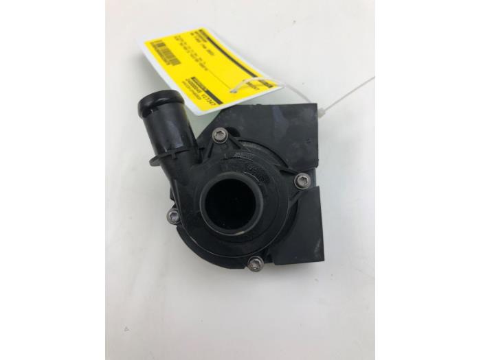 Begagnade Vattenpump Volkswagen T-Roc I 1.0 TSI 12V Pris € 30,45 Marginaltabell erbjuds av Wessel Parts & Service B.V.
