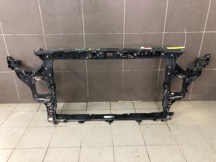 Używane Panel przedni Kia Ceed (CDB5/CDBB) 1.0i T-GDi 12V Cena € 261,45 Procedura marży oferowane przez Wessel Parts & Service B.V.