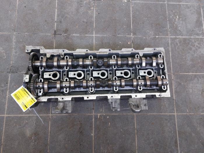 Usagé Culasse Mercedes C Combi (S203) 2.7 C-270 CDI 20V Prix sur demande proposé par Wessel Parts & Service B.V.