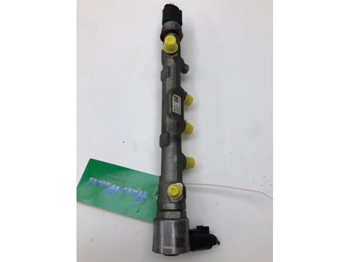 Usagé Système d'injection Volkswagen Touran (5T1) 1.6 TDI SCR BlueMotion Technology Prix € 72,45 Règlement à la marge proposé par Wessel Parts & Service B.V.