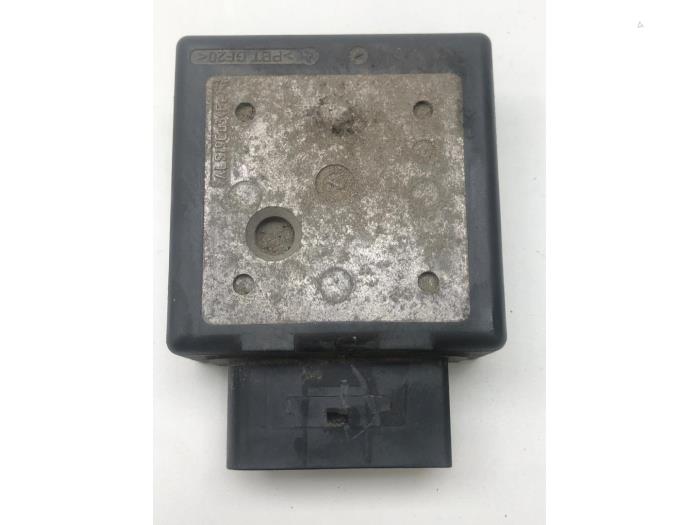 Usagé Module pompe carburant Audi A3 Sportback (8VA/8VF) 1.6 TDI Ultra 16V Prix € 61,95 Règlement à la marge proposé par Wessel Parts & Service B.V.