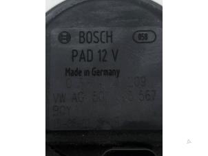 Usagé Pompe à eau Audi A3 Sportback (8VA/8VF) 1.6 TDI Ultra 16V Prix € 49,00 Règlement à la marge proposé par Autobedrijf G.H. Wessel B.V.