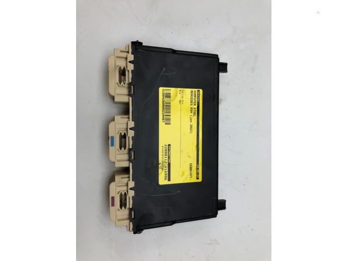 Begagnade Sätesdator Mercedes EQV 300 Pris € 131,25 Marginaltabell erbjuds av Wessel Parts & Service B.V.