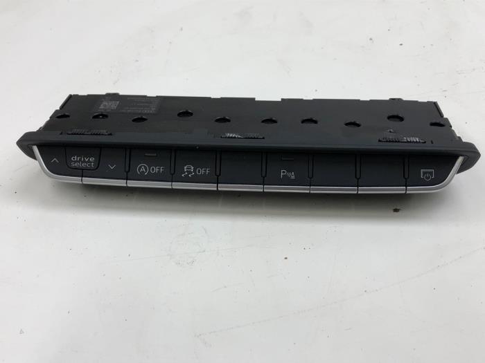 Używane Przelacznik ESP Audi A5 Sportback (F5A/F5F) 2.0 35 TFSI Mild Hybrid 16V Cena € 61,95 Procedura marży oferowane przez Wessel Parts & Service B.V.