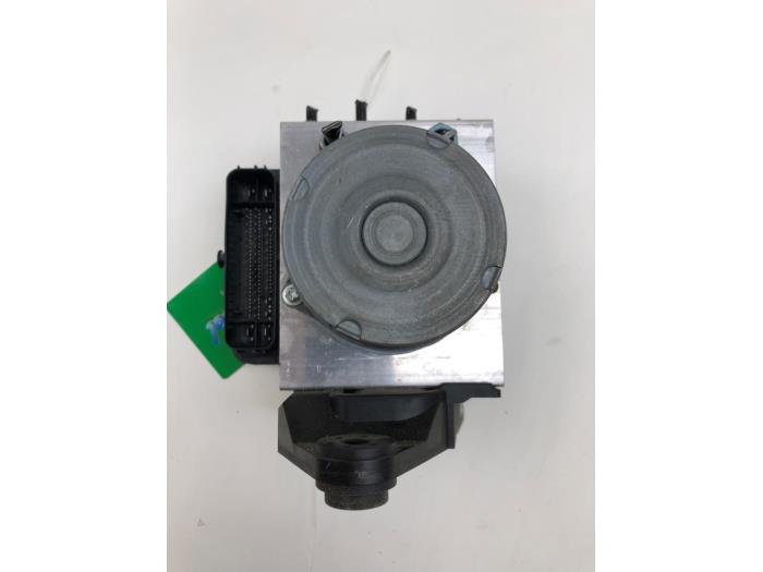 Usagé Bloc ABS Audi A5 Sportback (F5A/F5F) 2.0 35 TFSI Mild Hybrid 16V Prix € 393,75 Règlement à la marge proposé par Wessel Parts & Service B.V.