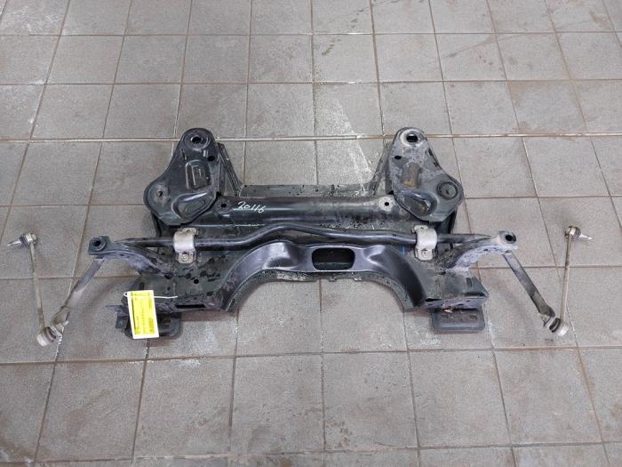 Usados Subchasis Opel Mokka 1.2 Turbo 12V Precio € 288,75 Norma de margen ofrecido por Wessel Parts & Service B.V.