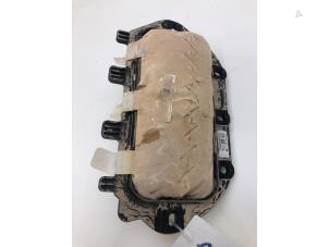 Usagé Airbag droite (tableau de bord) Citroen C3 Aircross I (2C/2R) 1.5 BlueHDi 100 Prix € 249,00 Règlement à la marge proposé par Autobedrijf G.H. Wessel B.V.