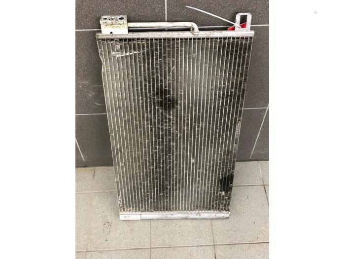 Usagé Radiateur clim Opel Adam 1.2 16V Prix € 51,45 Règlement à la marge proposé par Wessel Parts & Service B.V.