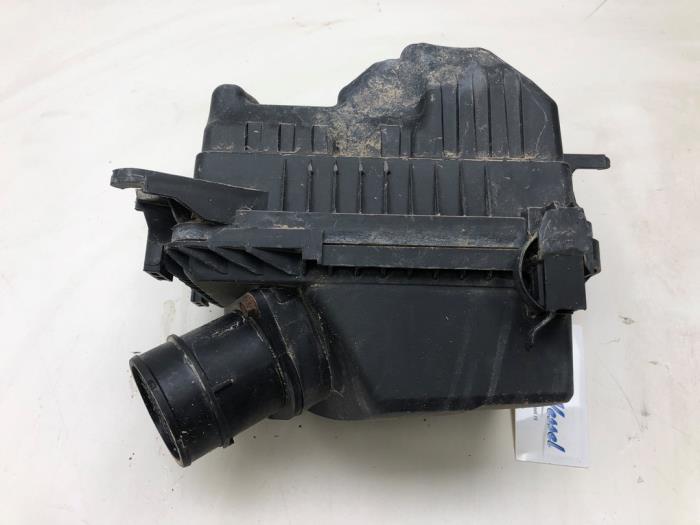 Begagnade Luftfilterhus Kia Ceed (CDB5/CDBB) 1.6 CRDi 16V 136 Pris € 82,95 Marginaltabell erbjuds av Wessel Parts & Service B.V.