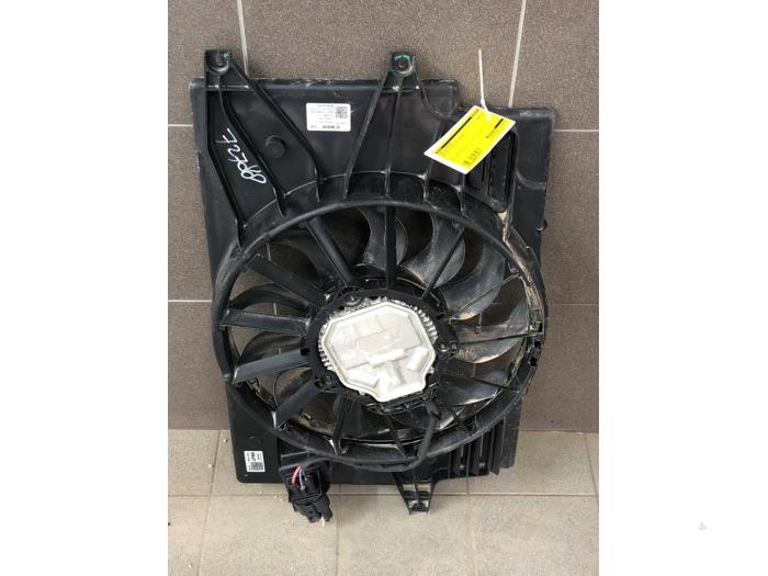 Używane Silnik wentylatora Kia Ceed (CDB5/CDBB) 1.6 CRDi 16V 115 Cena € 261,45 Procedura marży oferowane przez Wessel Parts & Service B.V.