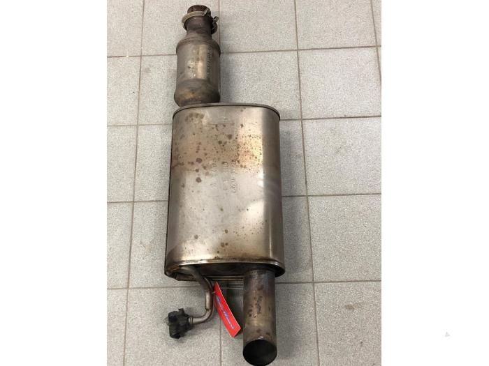 Gebrauchte Auspuff Enddämpfer Opel Vivaro 2.0 CDTI 122 Preis € 313,95 Margenregelung angeboten von Wessel Parts & Service B.V.
