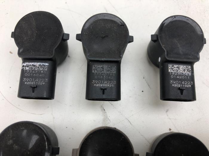 PDC Sensor Set Opel Astra K Sports Tourer 1.2 Turbo 12V - 39014223