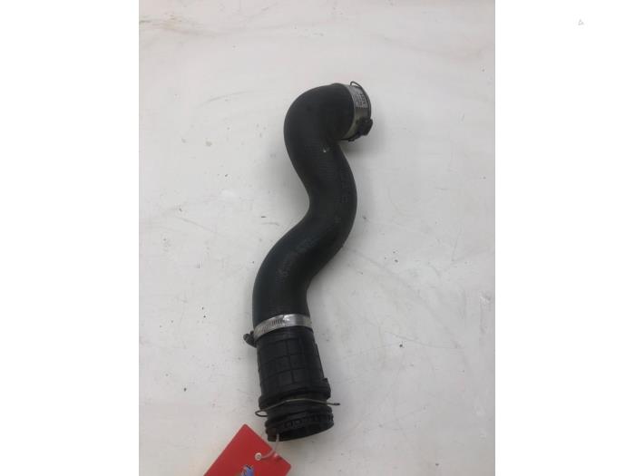 Gebrauchte Intercooler Schlauch Opel Astra K 1.6 CDTI 110 16V Preis € 40,95 Margenregelung angeboten von Wessel Parts & Service B.V.