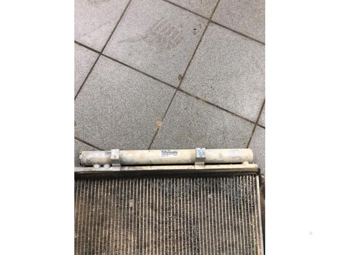 Begagnade AC-radiator Kia Cee'd (JDB5) 1.4 CRDi 16V Pris € 103,95 Marginaltabell erbjuds av Wessel Parts & Service B.V.