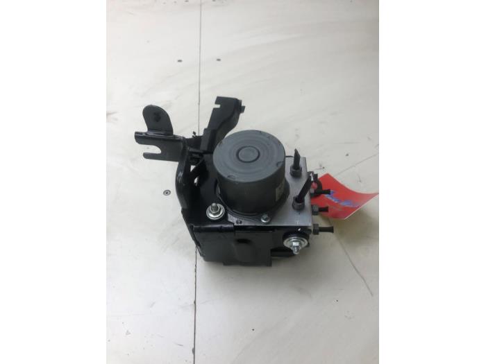Used ABS pump Opel Grandland (X) 1.6 Turbo 16V Hybrid4 Price € 261,45 Margin scheme offered by Wessel Parts & Service B.V.