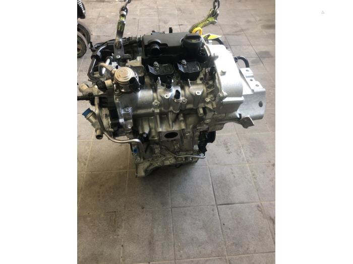Motor van een Volkswagen T-Cross 1.0 TSI 95 12V 2023