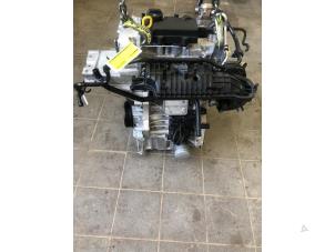 Motor van een Volkswagen T-Cross 1.0 TSI 95 12V 2023