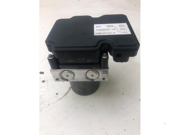 Begagnade ABS-pump Volkswagen T-Cross 1.0 TSI 95 12V Pris € 61,95 Marginaltabell erbjuds av Wessel Parts & Service B.V.