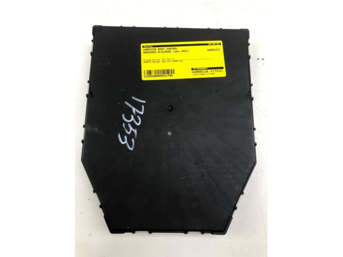 Używane Sterownik Body Control Mercedes A (177.0) 1.3 A-250 e Turbo 16V Cena € 103,95 Procedura marży oferowane przez Wessel Parts & Service B.V.